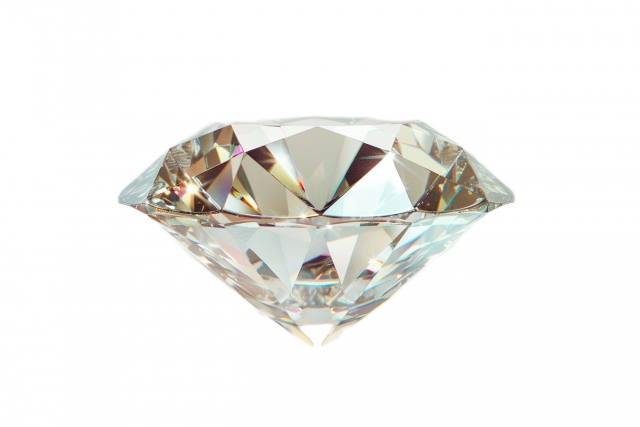 結婚指輪に使用されるダイヤモンドの品質の違いは？なぜダイヤモンドが使用されるの？ パート1 | コラム一覧 | 大阪・心斎橋のダイヤ入り結婚指輪がお安い  仲庭總本店